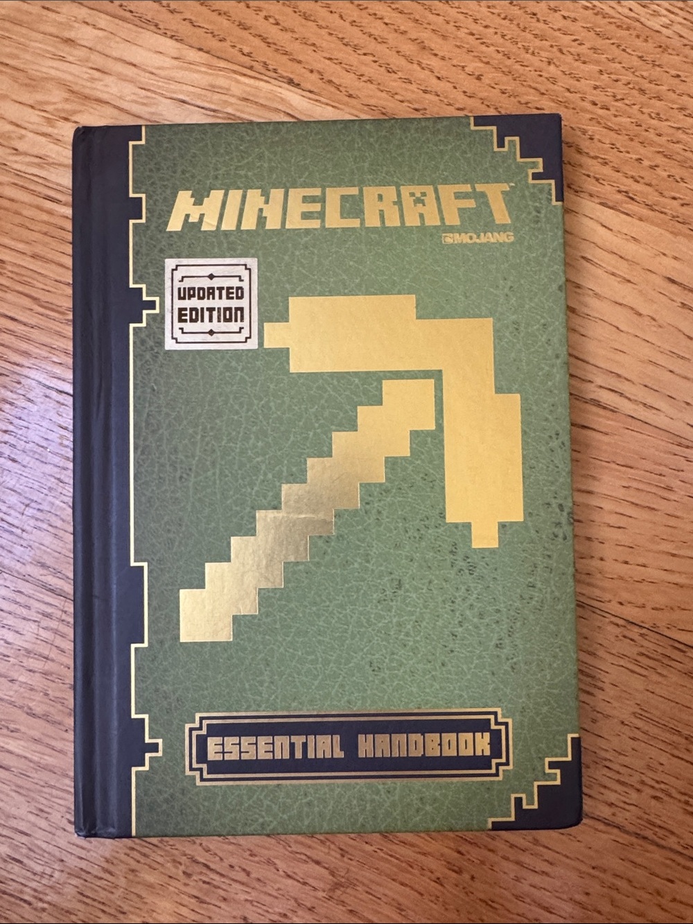 Minecraft Essential Handbook Updated Edition